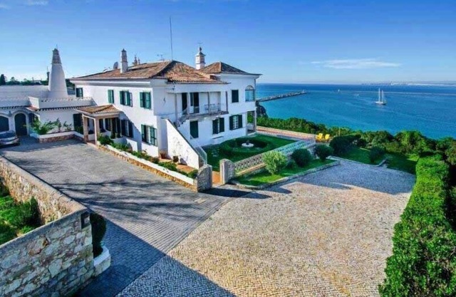 Former home of the Portuguese Royal Family. Stunning Sea Views. Private Pool L603 - Albufeira Marina, Albufeira
