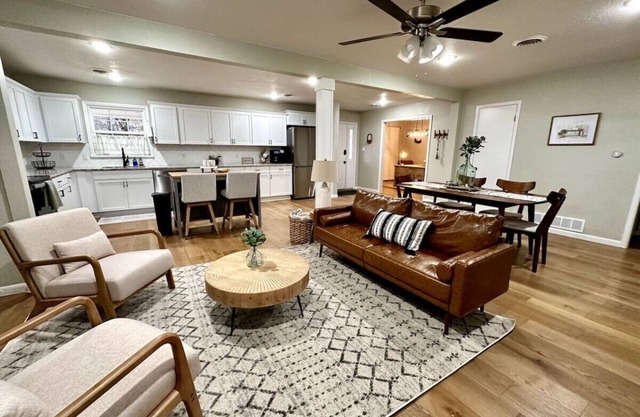 Fort Smith/Nurses, Ebbing, TDY/Furnished 4 BR