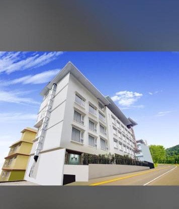 Four star resort near ropeway