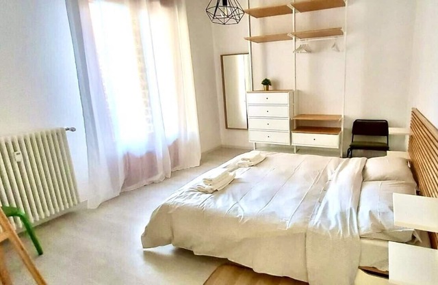 FOUR STEPS FROM THE CENTER