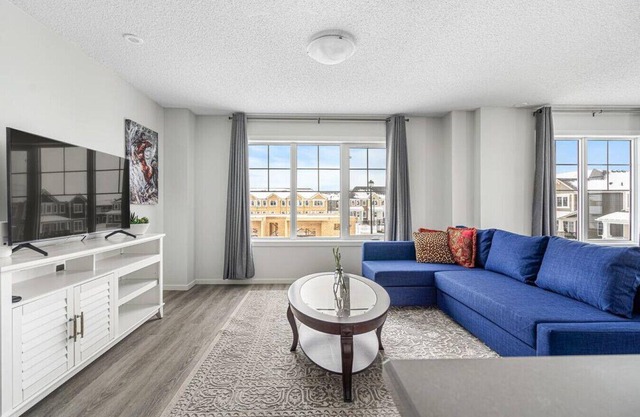 Free Banff Access » AC » Garage » Family Friendly