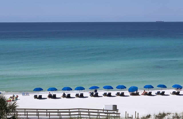 FREE BEACH CHAIRS ALL WEEK 30,000 REMODEL NEW GRANITE CABINETS, 2 NEWPILLOWTOPS