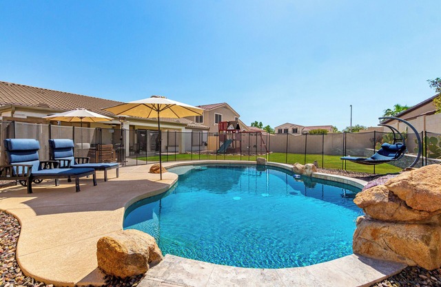 FREE Heated Pool Near State Farm Stadium Family-Friendly Vacation Home