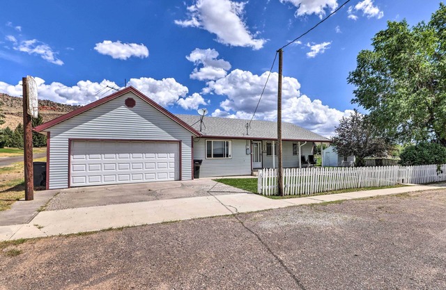 Fremont Home, Near Reservoirs & Hiking Trails