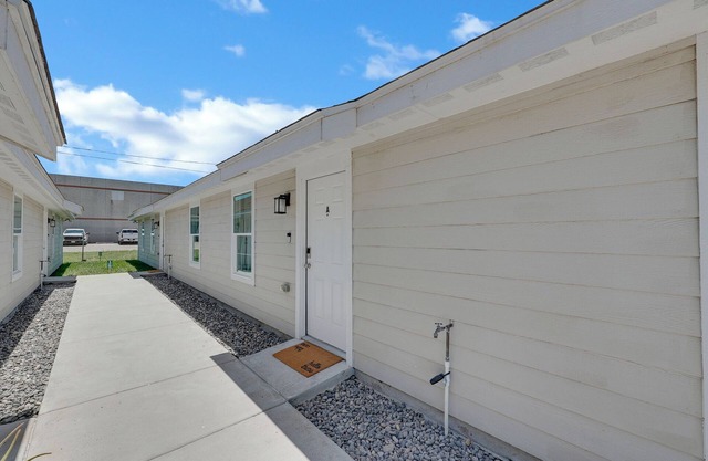 Friendly priced two-bedroom, two-bathroom apartment. Long-term stays accepted