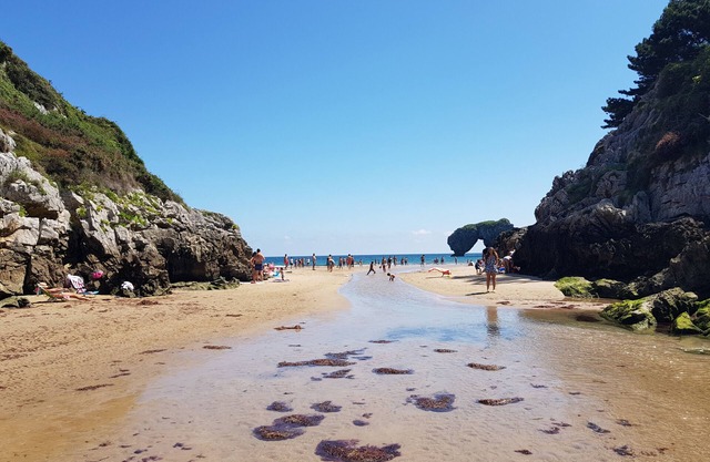 Full house for 6 people in Ribadesella, excellent location, beach and mountain.