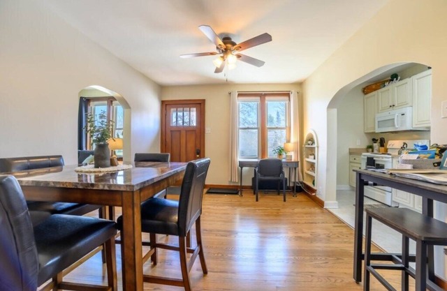 Full Kitchen|Location|Family Friendly