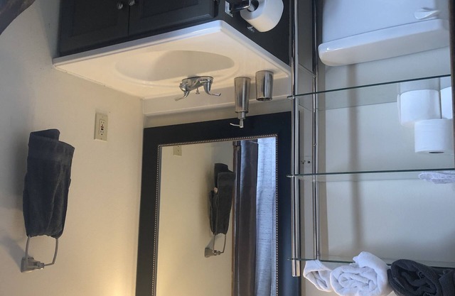 fully furnished apartment downtown Washington