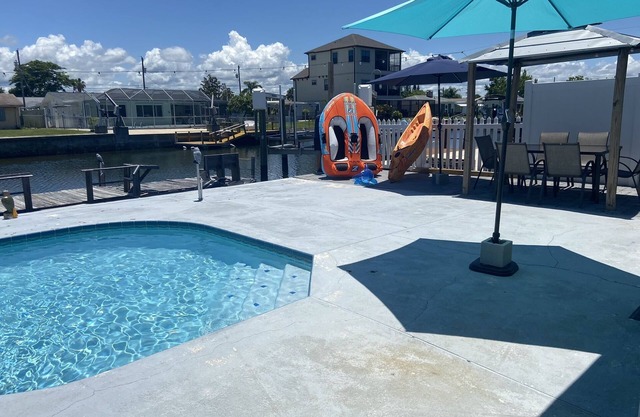 Fun at Gulf of Mexico JJ’s Beach House