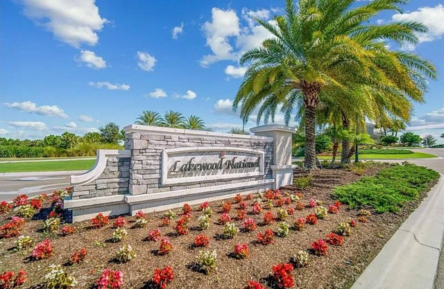 Furnished Bundled Golf Home in Lakewood National Golf Club @ Lakewood Ranch, FL