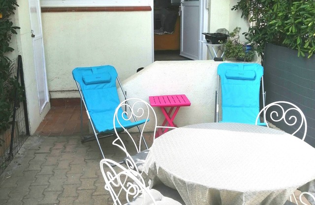 FURNISHED STUDIO 150 METERS FROM THE BEACH. PER NIGHT OR PER MONTH