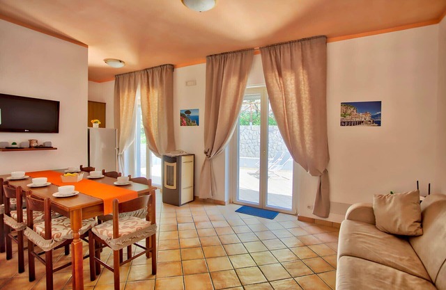 Furore Coast Rooms holiday home