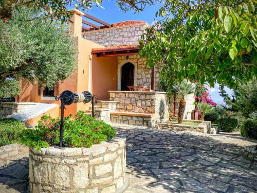 Fyllosia Villa Part of Cretan Retreat
