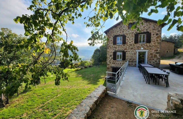 Gîte 4 Saisons (12 pers.) : Calm, Forest & Adventures, Domaine Solio