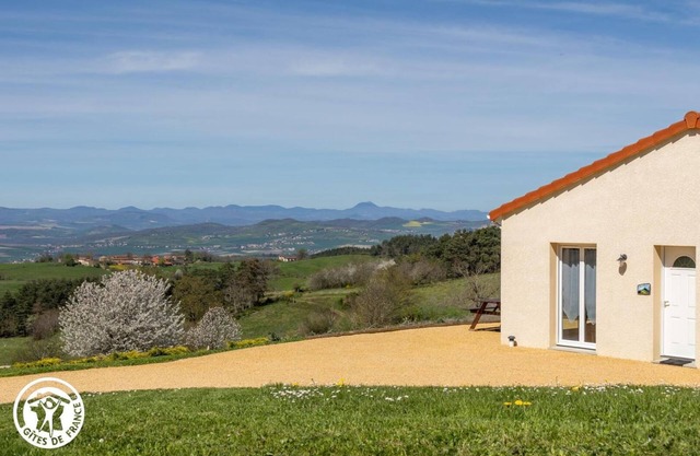 Gîte 63g1648 - Saint Etienne SUR Usson