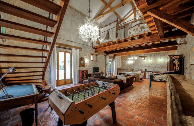 Gîte de la Plonde, Un Grand Confort Dans un Lieu Hors du Commun en Occitanie