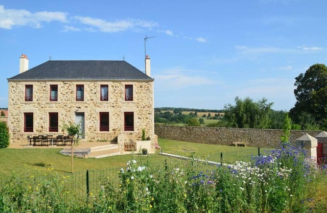 Gîte La Dortière s'Amuse, magnifique maison de maître 12min du Puy du Fo