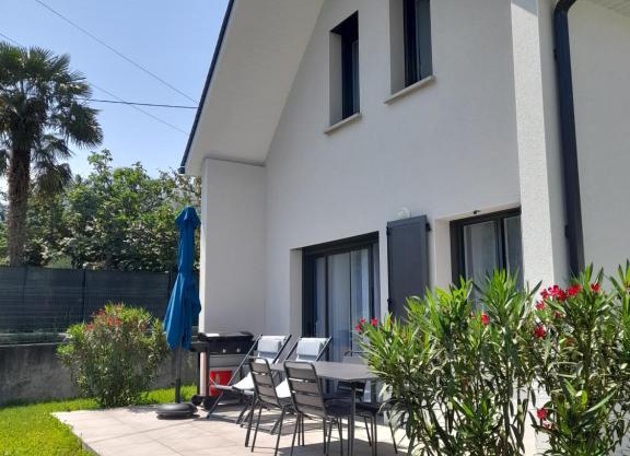 Gîte les iris Fleurs des Pyrénées - Climatisation - Borne VAE