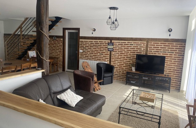 Gîte Rénovée à Neuf à la Campagne