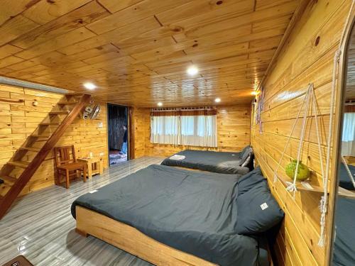 Góc Nhà Rông Homestay Măng Đen
