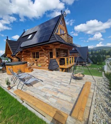 Góralski Domek Łopatówka z kominkiem i Banią - Jacuzzi!