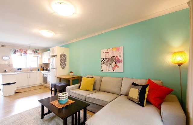 Garden Apartment @ Scarborough Beach - FREE Parking & WiFi