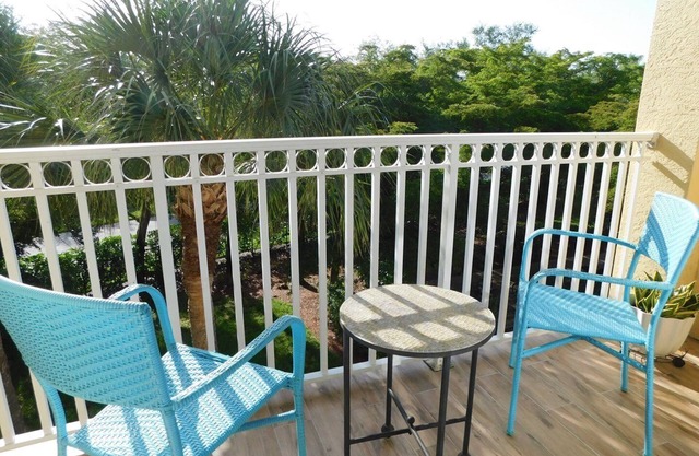 Gardens of Beachwalk 1 bedroom 1 bathroom with balcony