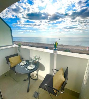 GATU Villa Camarote con vistas al mar , Preferente mayores de 21 años y familias
