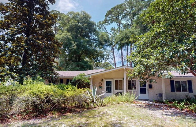 GEORGIA TABBY DUPLEX UNIT B 2 bedroom, 2.5 bathroom