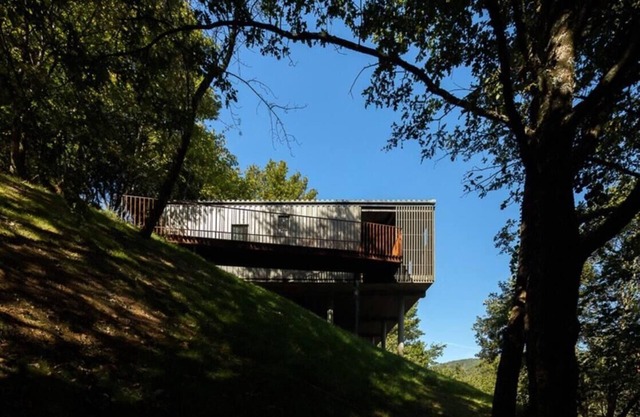 GeresNationalPark-Cabin-6Bed-Balcony-Pool-Views