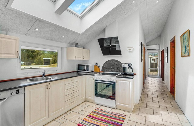 Gigantic holiday home with swimming pool and large garden on the island of Fanø.