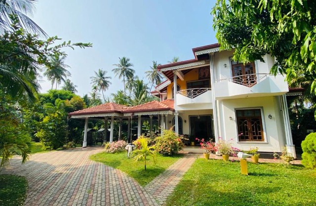 Gin Oya Elephant Bay Villa