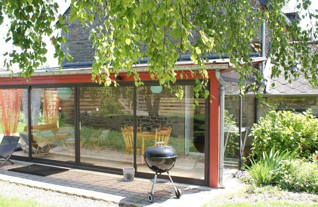 gite 3 to 5 people with pool in the bay of Mont Saint Michel is 300m from the sea