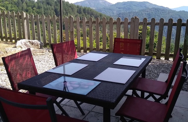 Gite 5 persons in a stone mas, swimming pool, property 10Ha, panoramic view