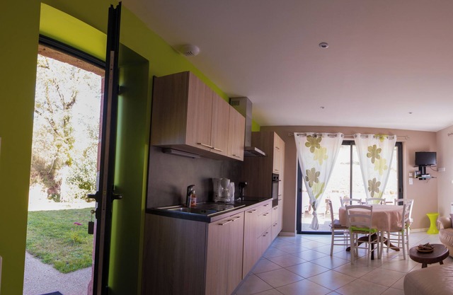 Gîte for 6 people Wifi July and August 2024 Arrival Departure FRIDAY