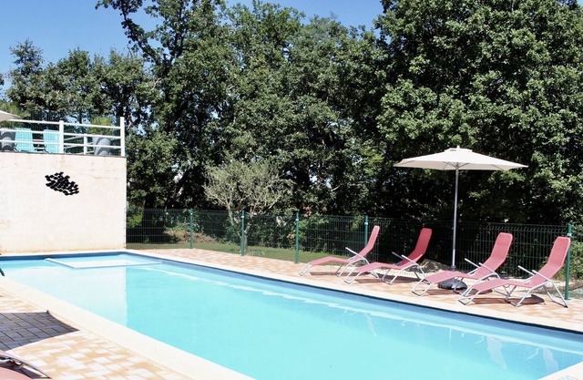 Gîte L'olivier, Quiet in Southern Ardèche With Pool and Wifi