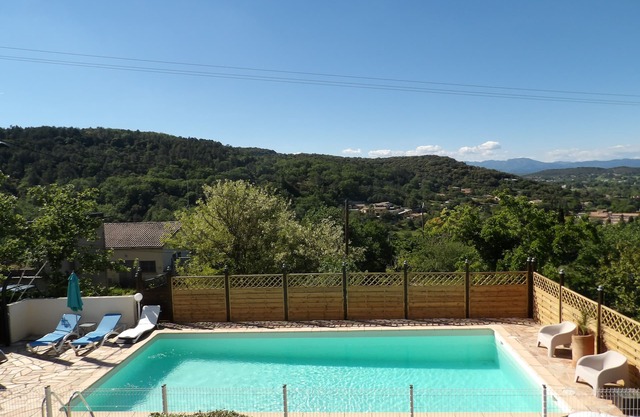 GITE LES LAVANDES-MAS DU VIEUX CHENE-WITH POOL- PEACEFUL