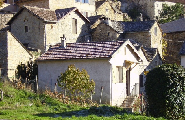 Gite "les nids d'hirondelles" Gorges du Tarn in listed village