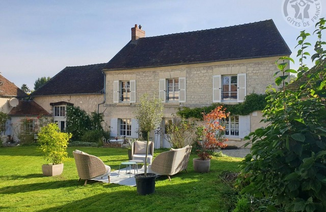 Gite Neuilly-en-Vexin, 2 bedrooms, 6 persons