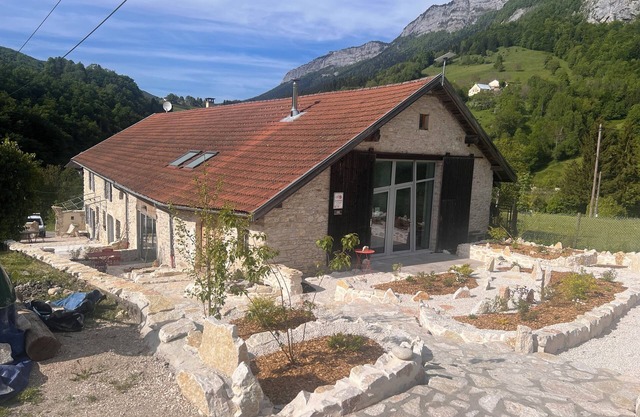 Gite-Nid L'oxalys 2* in the authentic Vercors near all amenities
