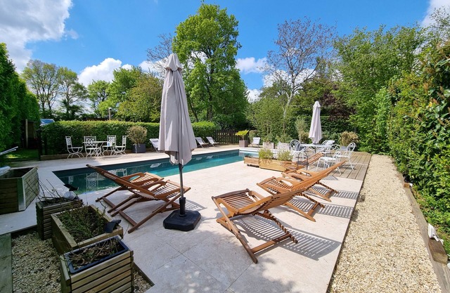 Gite Villa 206m2 4* 5CH 15P Heated swimming pool.4800m2 park Sancerre vineyards