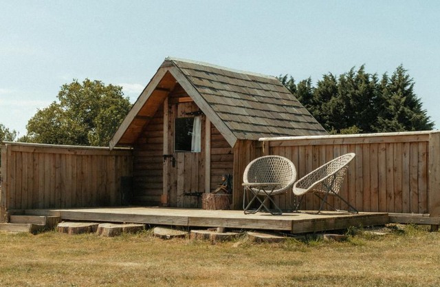 Glamping at the Retreat Wiltshire is rural bliss