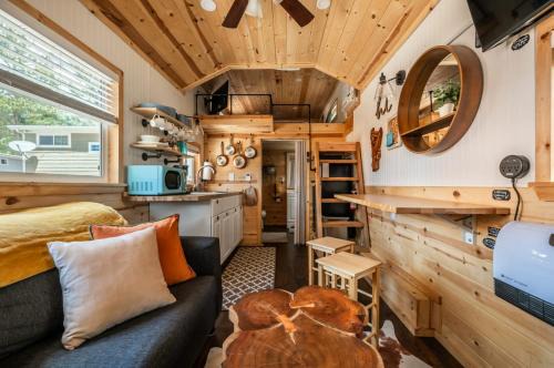 Glamping Under the Stars Firepit, BBQ & Views