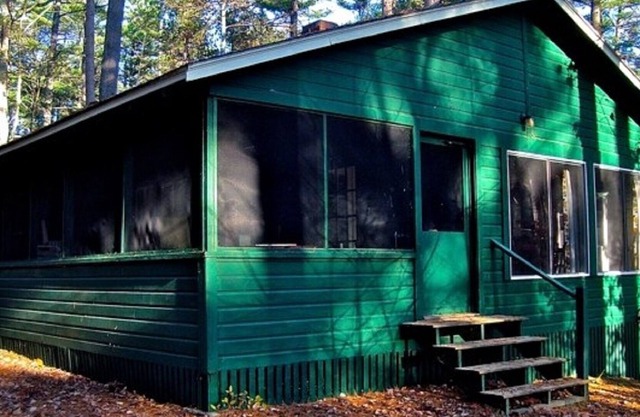 Glascote Cottage with Sebago Lake Beach Access