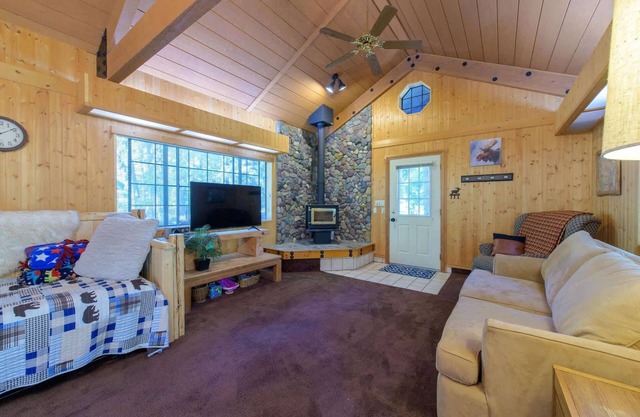 Glen Lake Cabin in the Woods