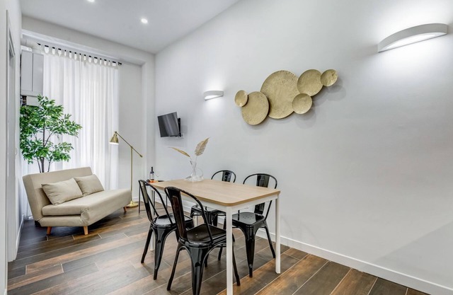 Global Condo - Two Bedroom Villa, Sleeps 6