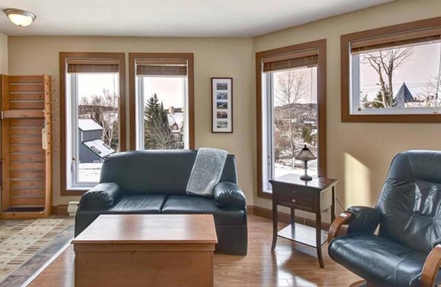 GLOBALSTAY. Bright Condo near the Lake