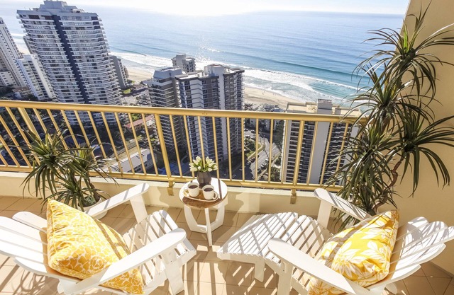 Gold Coast Amor'e luxury Sub Penthouse at Contessa