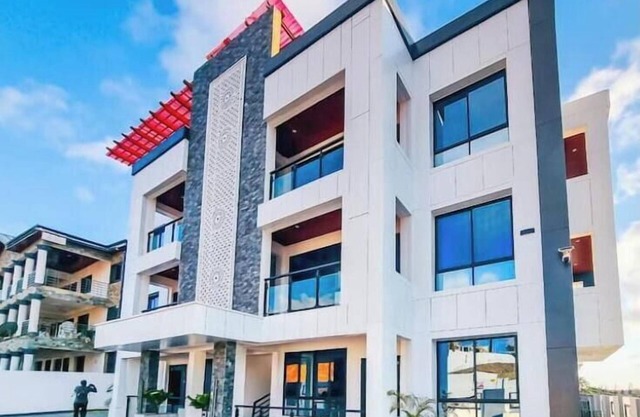 Gold Lux 2-bedroom Unit @The O's Apartments