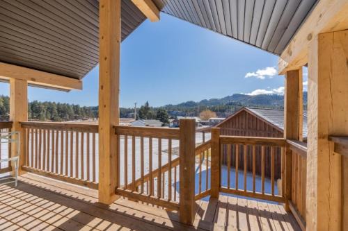 Gold VC Custer`s Loft